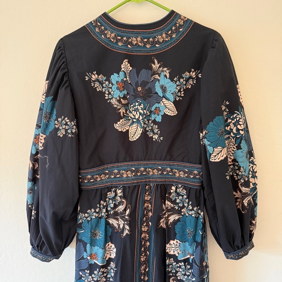 NWT Farm Rio Blossom Tapestry Black Dress - Size Medium - Picture 9 of 16